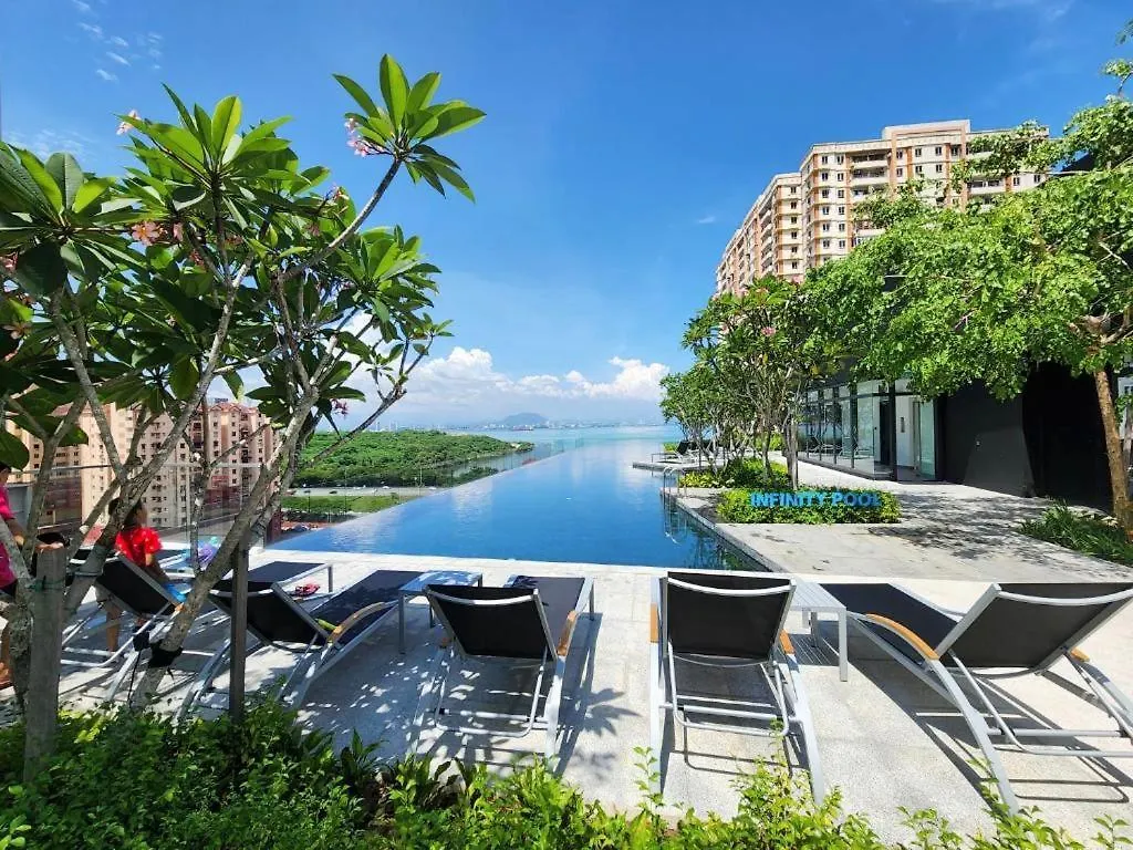 Апартаменты Infinity Pool, Urban Suites, Georgetown, 2 Car Parks By Star Home