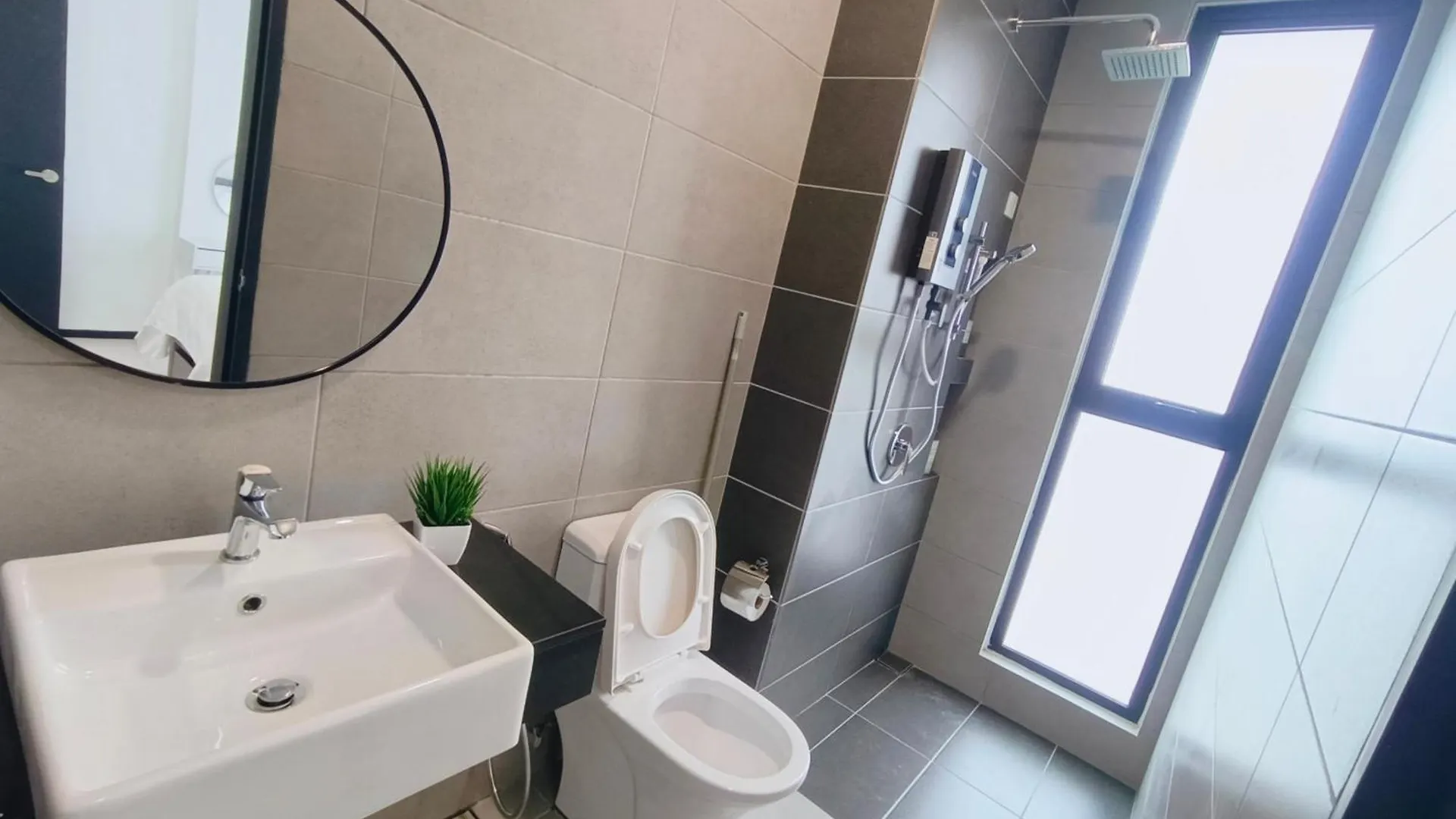 Infinity Pool, Urban Suites, Georgetown, 2 Car Parks By Star Home Малайзия